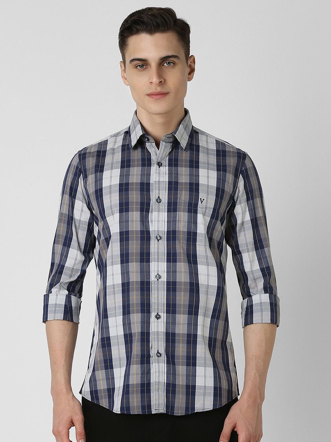 Van Heusen Sport Men Spread Collar Tartan Checked Cotton Slim Fit Casual Shirt, Grey
Van Heusen Sport Men Spread Collar Tartan Checked Cotton Slim Fit Casual Shirt, Grey
