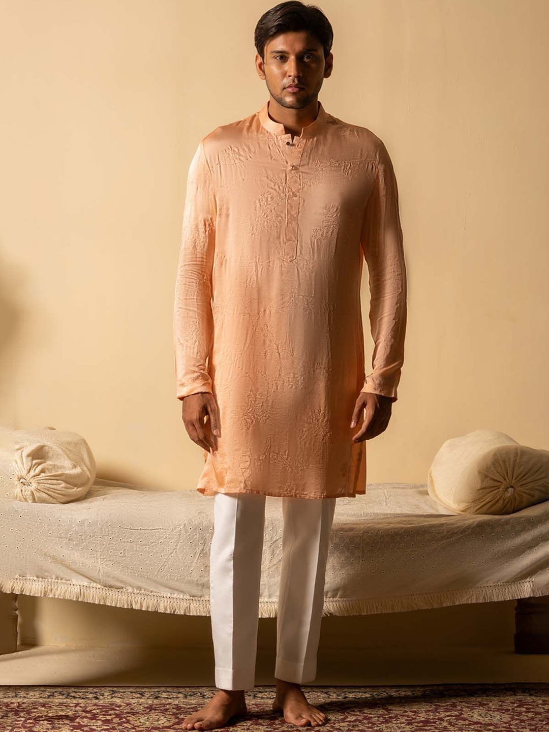 Ayush Jain Floral Embroidered Thread Work Mandarin Collar Cotton Silk Straight Kurta, Peach
Ayush Jain Floral Embroidered Thread Work Mandarin Collar Cotton Silk Straight Kurta, Peach