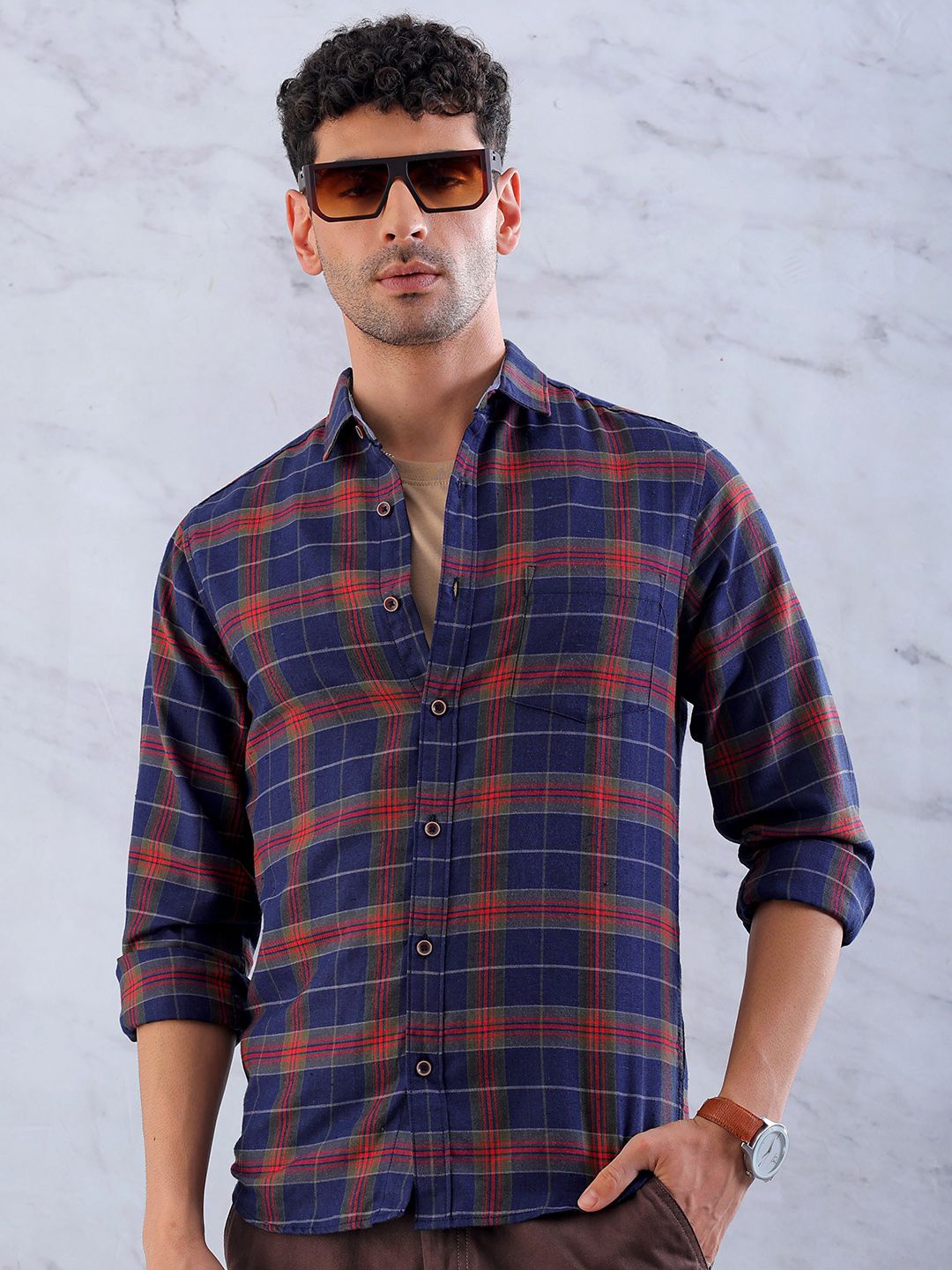 Hardsoda by The Indian Garage Co Men Spread Collar Tartan Checked Casual Shirt, Navy blue
Hardsoda by The Indian Garage Co Men Spread Collar Tartan Checked Casual Shirt, Navy blue