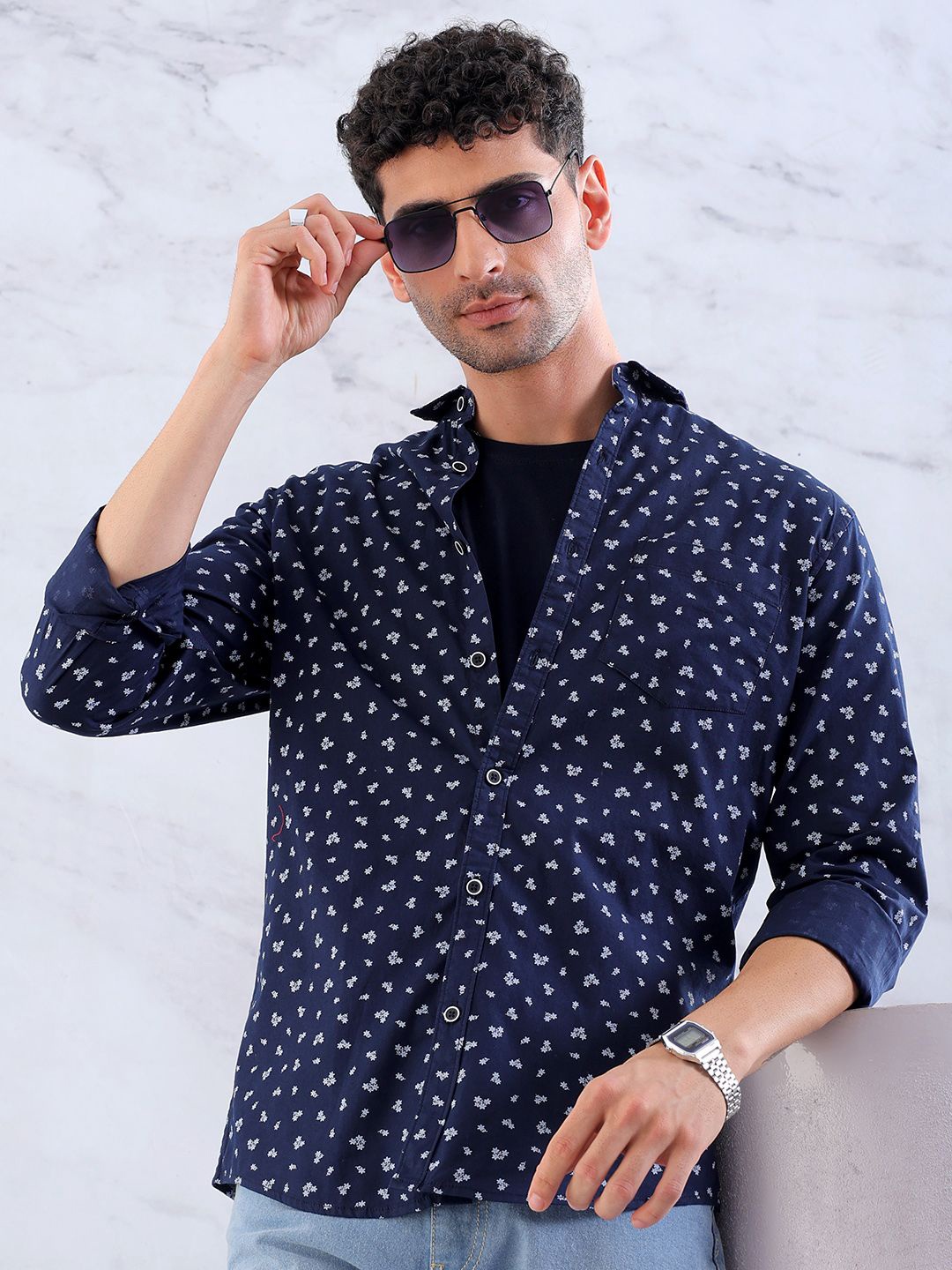 Hardsoda by The Indian Garage Co Men Spread Collar Floral Printed Cotton Casual Shirt, Navy blue
Hardsoda by The Indian Garage Co Men Spread Collar Floral Printed Cotton Casual Shirt, Navy blue