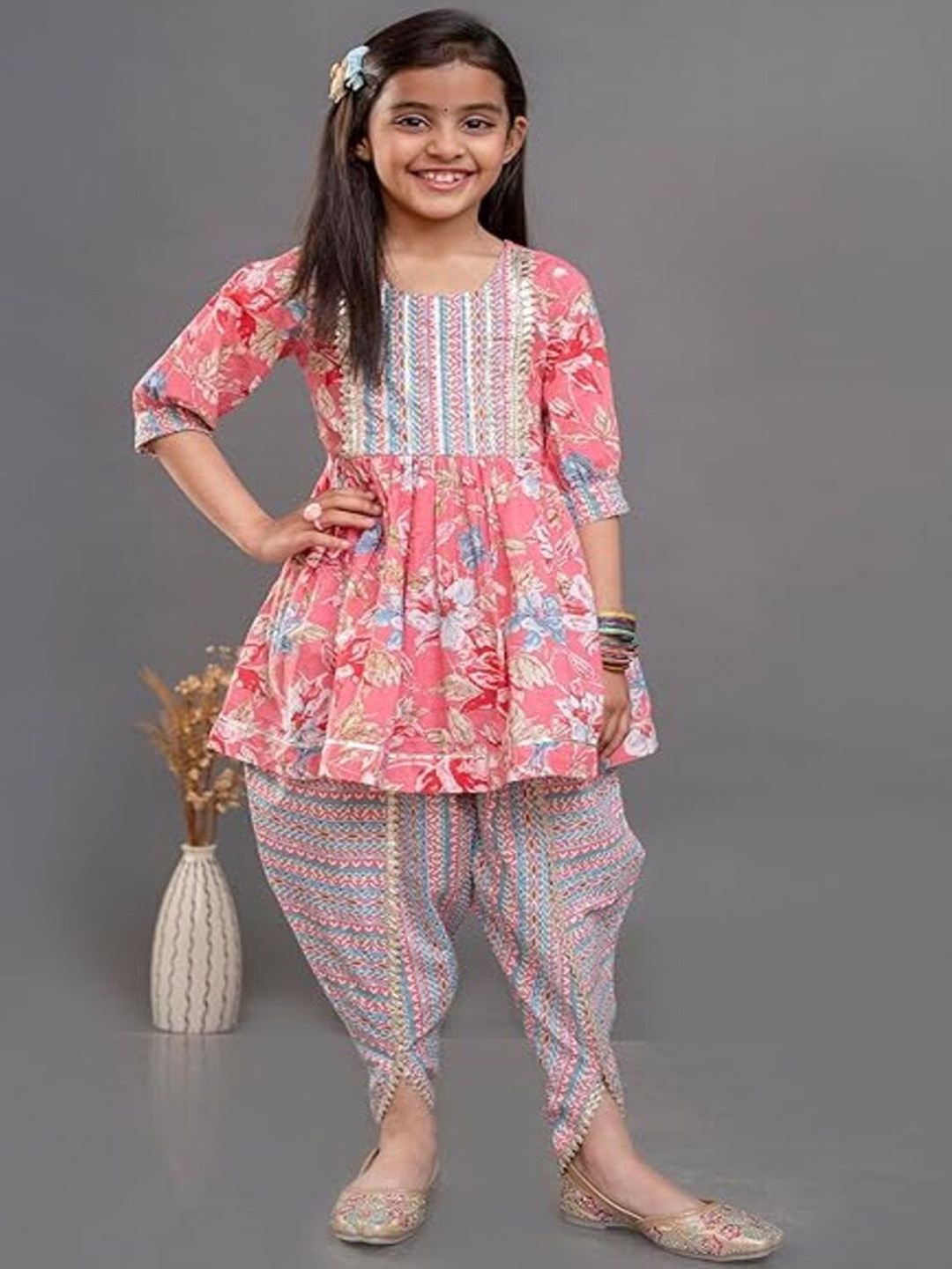 BAESD Girls Floral Printed Regular Gotta Patti Pure Cotton Kurta with Dhoti Pants & With Dupatta, Pink
BAESD Girls Floral Printed Regular Gotta Patti Pure Cotton Kurta with Dhoti Pants & With Dupatta, Pink