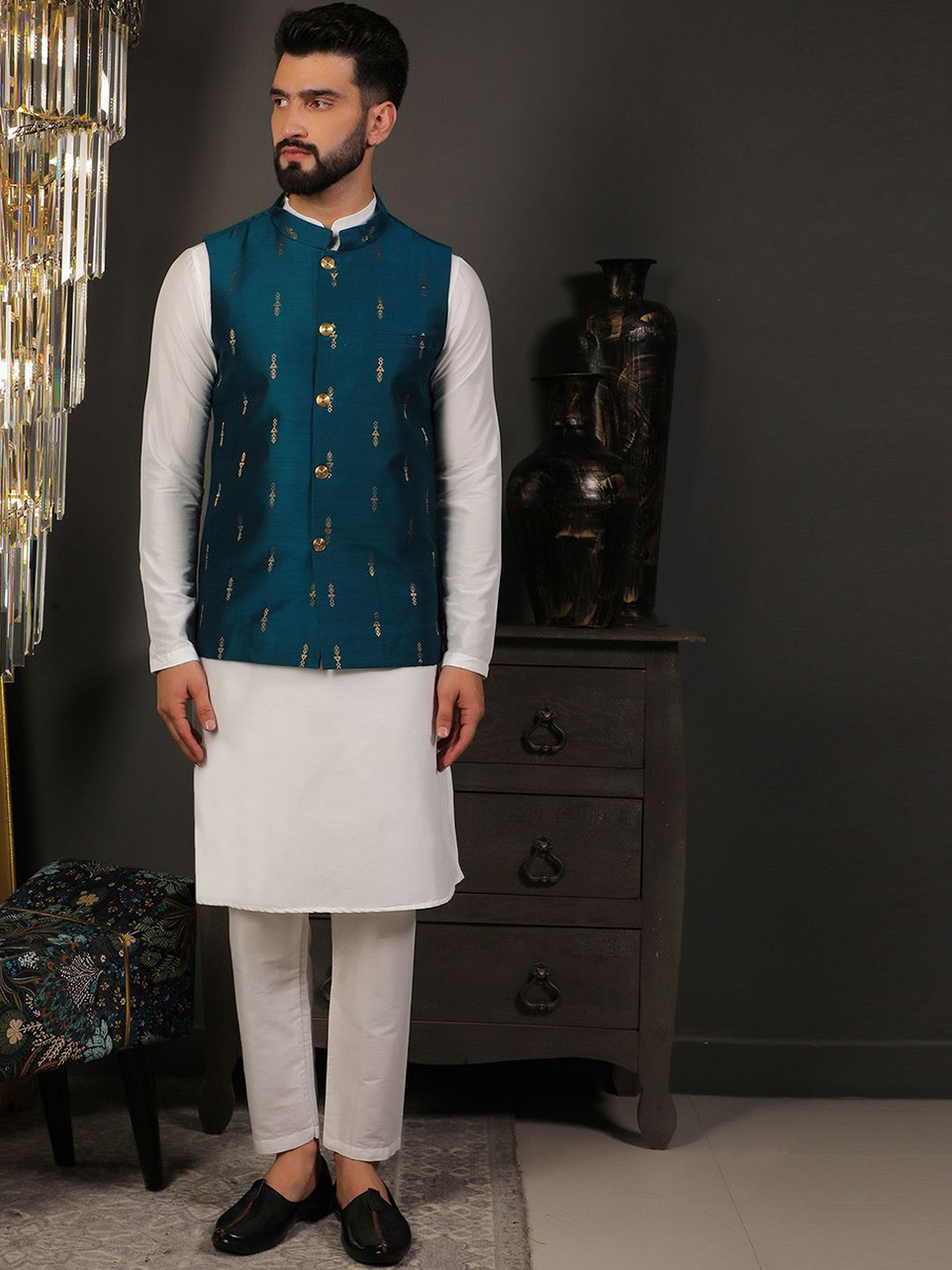 DEYANN Mandarin Collar Jacquard Weave Cotton Silk Kurta with Pyjamas & Nehru jacket, Blue
DEYANN Mandarin Collar Jacquard Weave Cotton Silk Kurta with Pyjamas & Nehru jacket, Blue