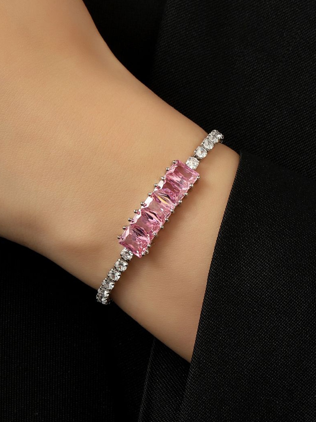 SALTY Kalea Stainless Steel Silver-Plated Crystal Studded Tennis Wraparound Bracelet
SALTY Kalea Stainless Steel Silver-Plated Crystal Studded Tennis Wraparound Bracelet