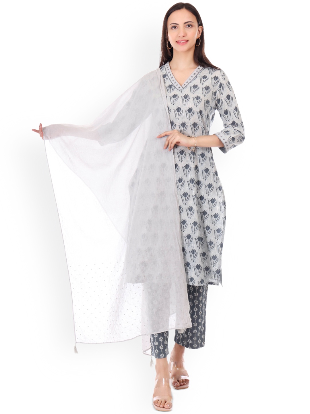 GRIVA Floral Printed Thread Work Pure Cotton Straight Kurta With Trousers & Dupatta, Teal
GRIVA Floral Printed Thread Work Pure Cotton Straight Kurta With Trousers & Dupatta, Teal