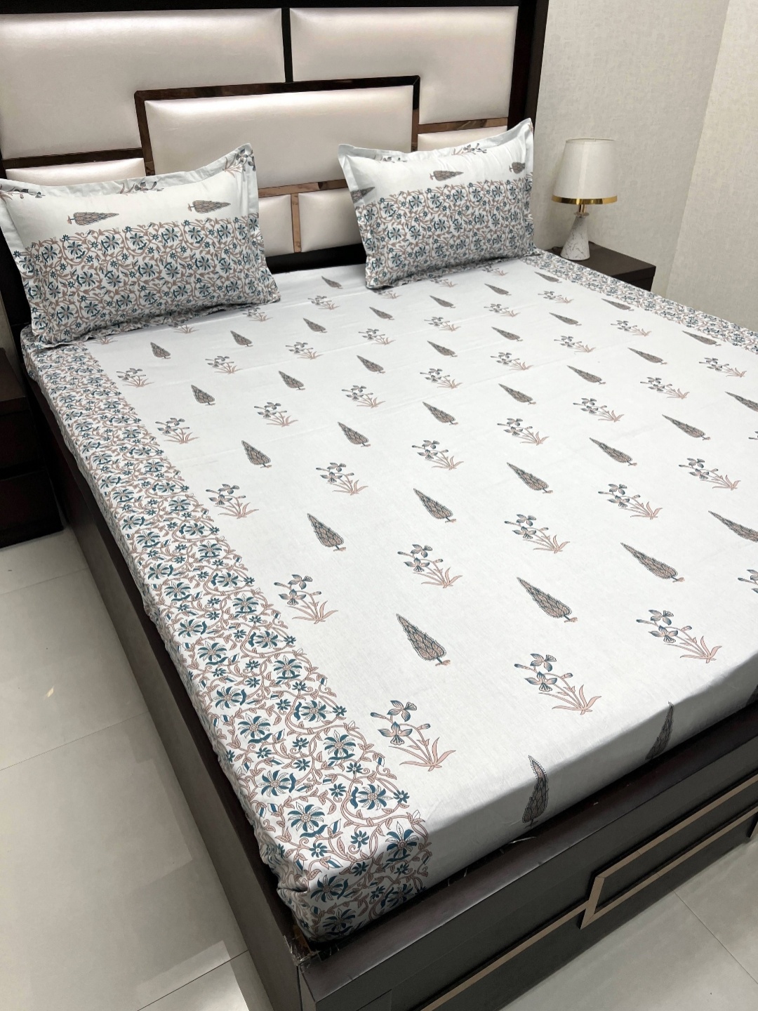 Pure Decor Royal Passion Grey Floral Pure Cotton 400 TC Queen Bedsheet & 2 Pillow Covers
Pure Decor Royal Passion Grey Floral Pure Cotton 400 TC Queen Bedsheet & 2 Pillow Covers