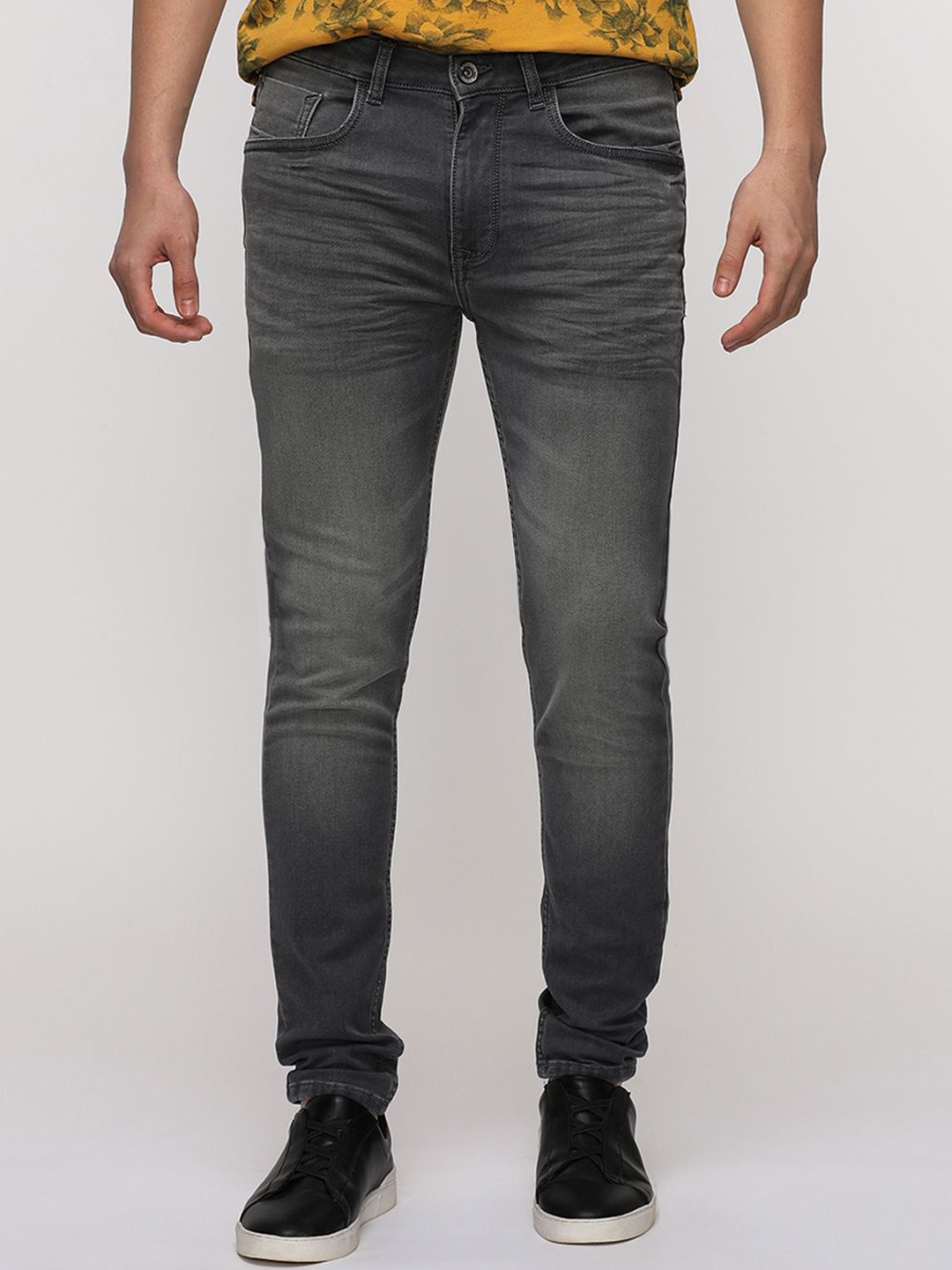 Crocodile Men Slim Tapered Fit Mid Rise Light Fade Clean Look Stretchable Jeans, Grey
Crocodile Men Slim Tapered Fit Mid Rise Light Fade Clean Look Stretchable Jeans, Grey