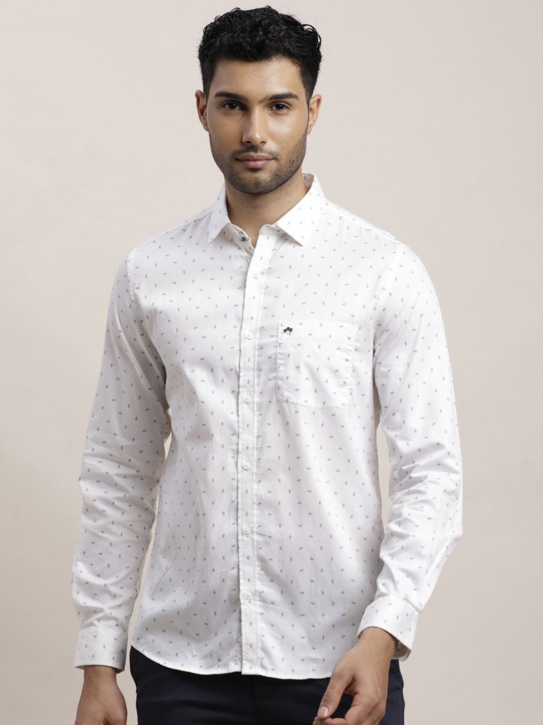 Turtle Men Relaxed Spread Collar Micro Ditsy Printed Cotton Slim Fit Casual Shirt, White
Turtle Men Relaxed Spread Collar Micro Ditsy Printed Cotton Slim Fit Casual Shirt, White