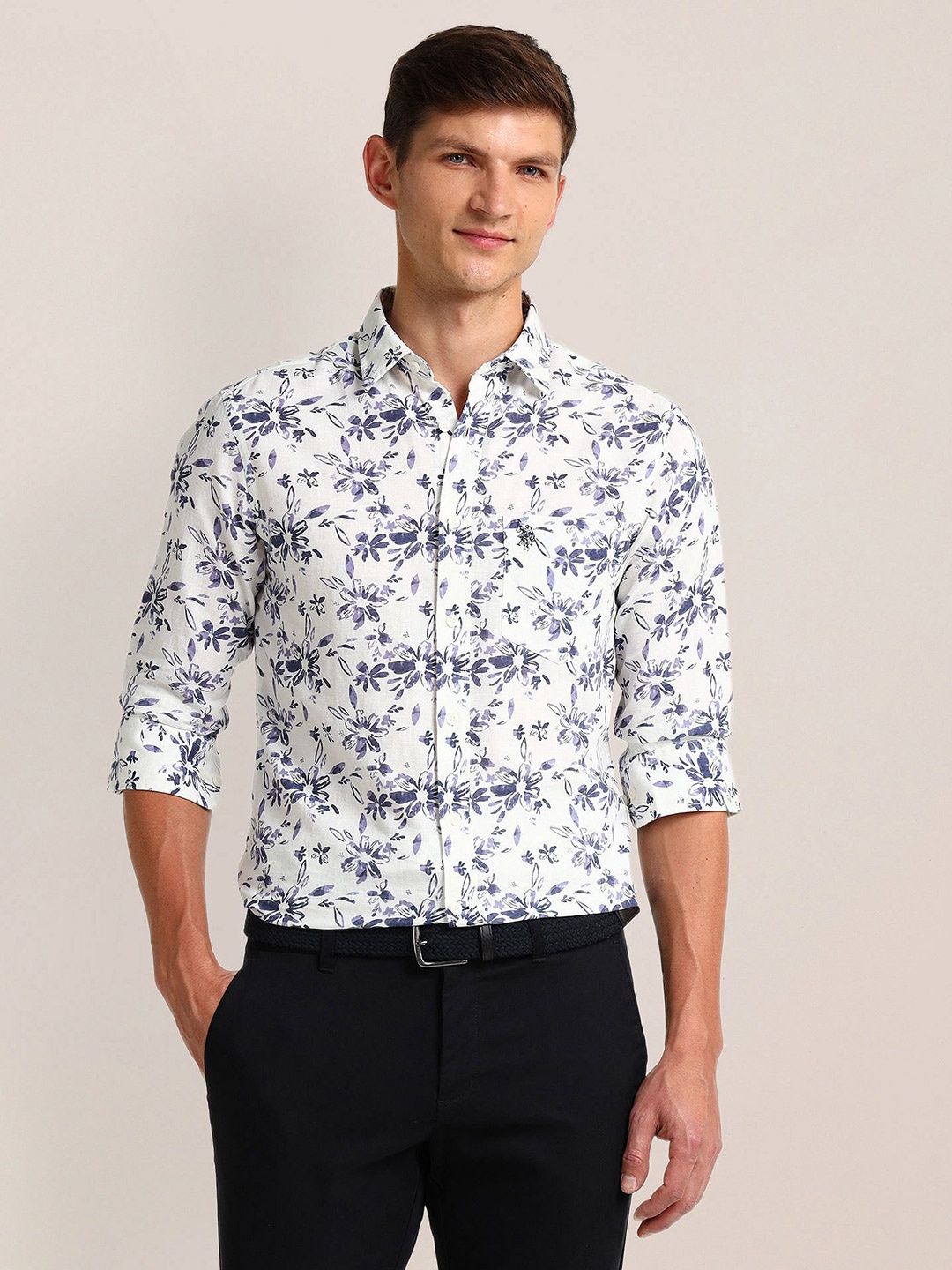 U.S. Polo Assn. Men Modern Spread Collar Floral Printed Cotton Slim Fit Casual Shirt, Off white
U.S. Polo Assn. Men Modern Spread Collar Floral Printed Cotton Slim Fit Casual Shirt, Off white