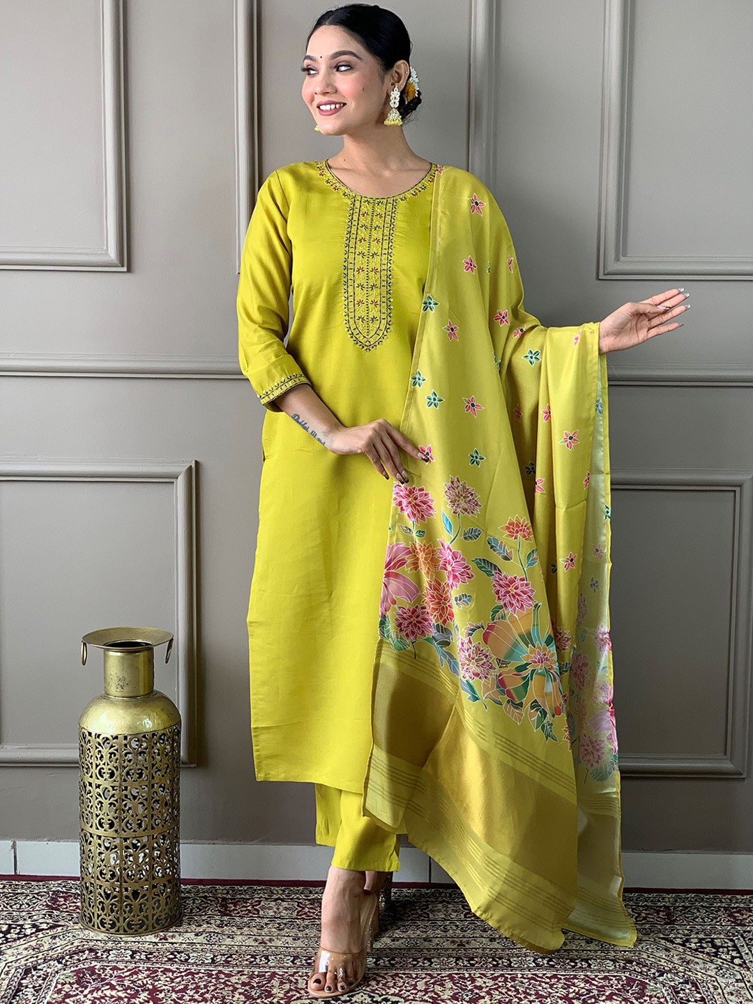 KALINI Floral Embroidered Thread Work Straight Kurta with Trousers & With Dupatta, Lime green
KALINI Floral Embroidered Thread Work Straight Kurta with Trousers & With Dupatta, Lime green