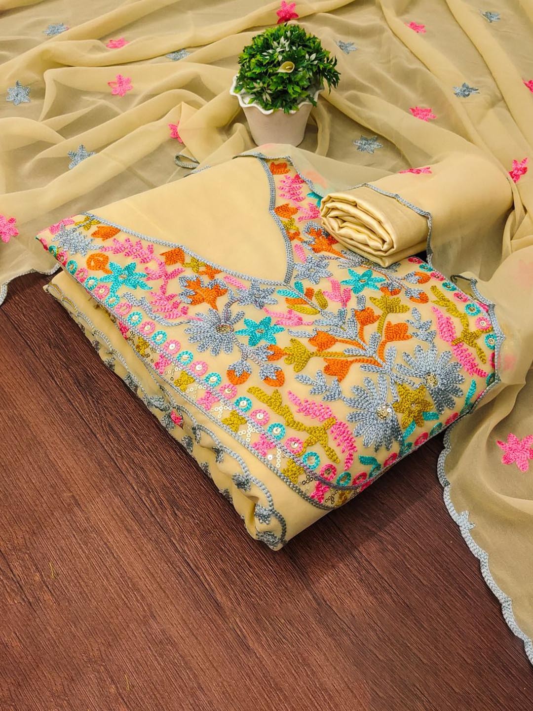 APNISHA Floral Embroidered Thread Work Silk Georgette Unstitched Dress Material, Yellow
APNISHA Floral Embroidered Thread Work Silk Georgette Unstitched Dress Material, Yellow