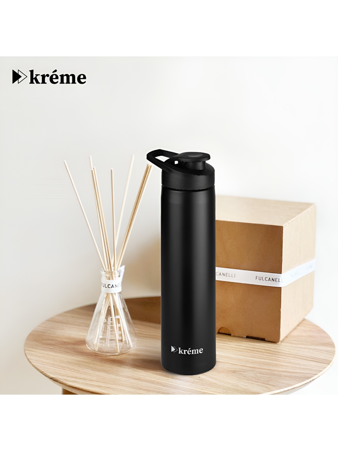 Kreme Black & White Brand Logo Stainless Steel Single Wall Vacuum Water Bottle 850 ml
Kreme Black & White Brand Logo Stainless Steel Single Wall Vacuum Water Bottle 850 ml