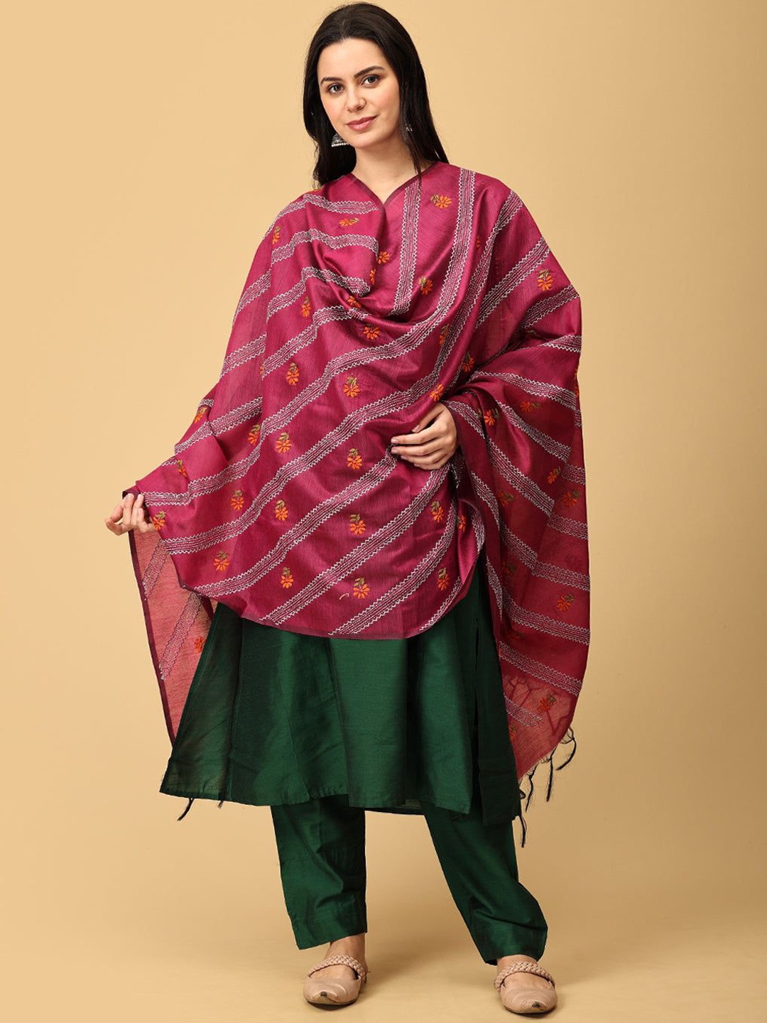 The Mom Store Solid Three-Quarter Sleeves Regular Raw Silk Kurta with Trousers & Dupatta, Green
The Mom Store Solid Three-Quarter Sleeves Regular Raw Silk Kurta with Trousers & Dupatta, Green