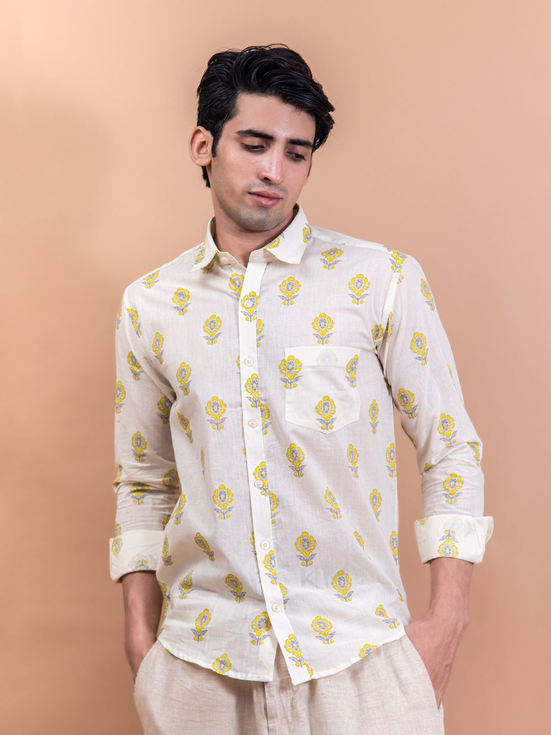 Tistabene Men Standard Spread Collar Floral Printed Cotton Casual Shirt, Off white
Tistabene Men Standard Spread Collar Floral Printed Cotton Casual Shirt, Off white