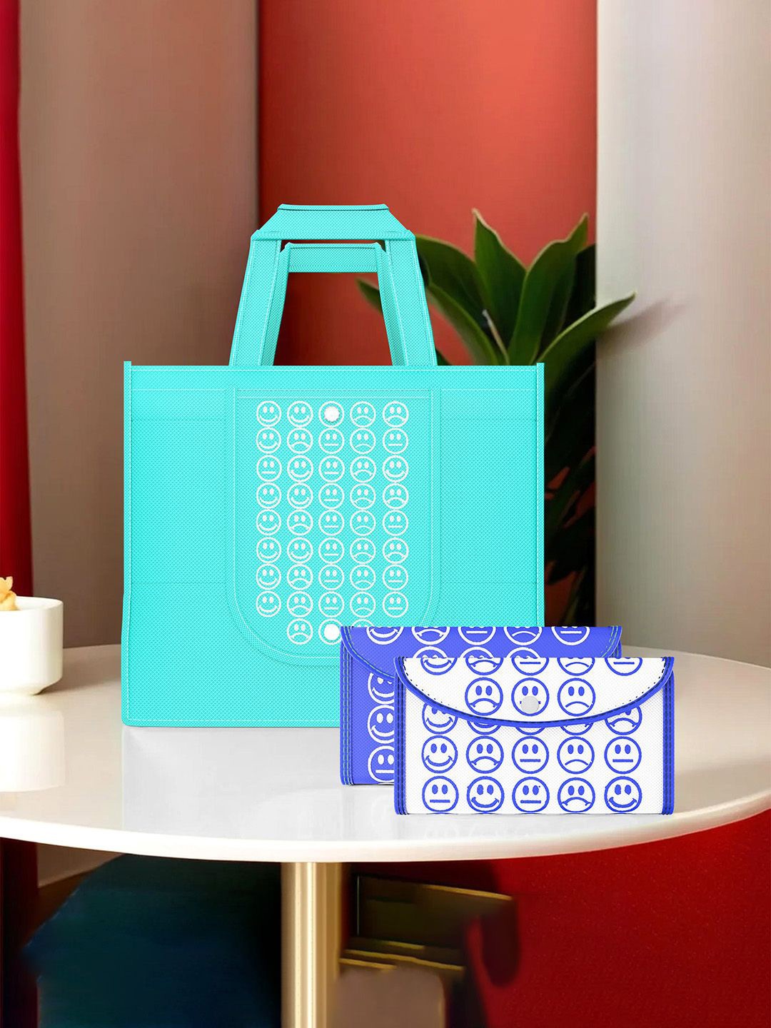 Kuber Industries Set of 3 Smiley Printed Lightweight Foldable & Reusable Shopping Bags, Blue
Kuber Industries Set of 3 Smiley Printed Lightweight Foldable & Reusable Shopping Bags, Blue