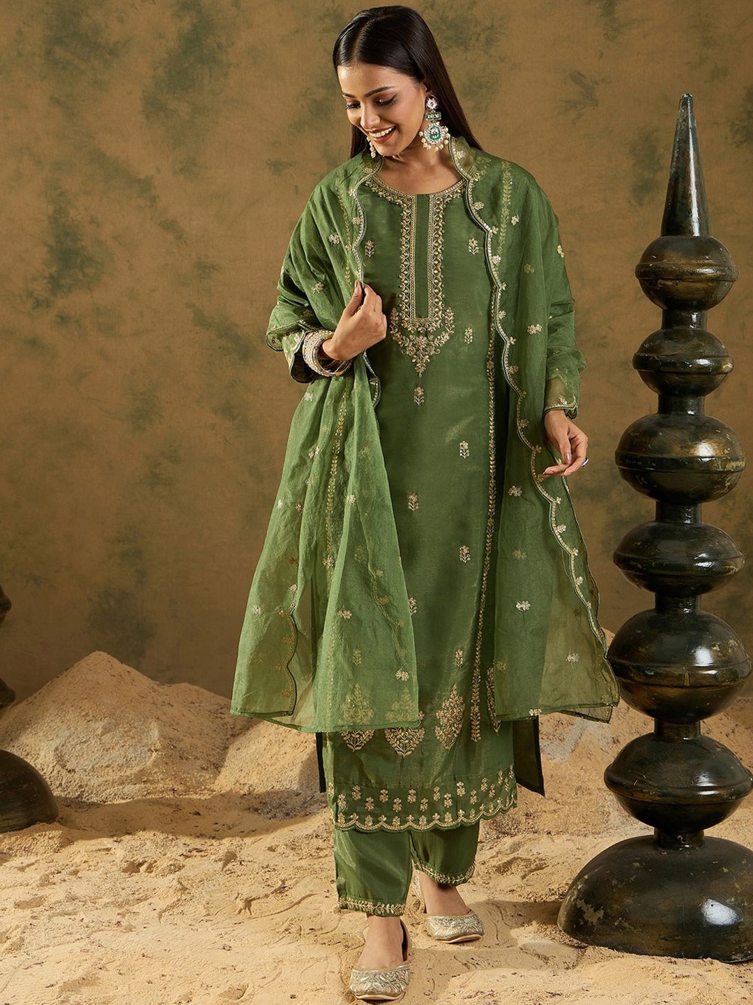 Indo Era Ethnic Motifs Embroidered Gotta Patti Straight Kurta With Trousers & Dupatta, Green
Indo Era Ethnic Motifs Embroidered Gotta Patti Straight Kurta With Trousers & Dupatta, Green