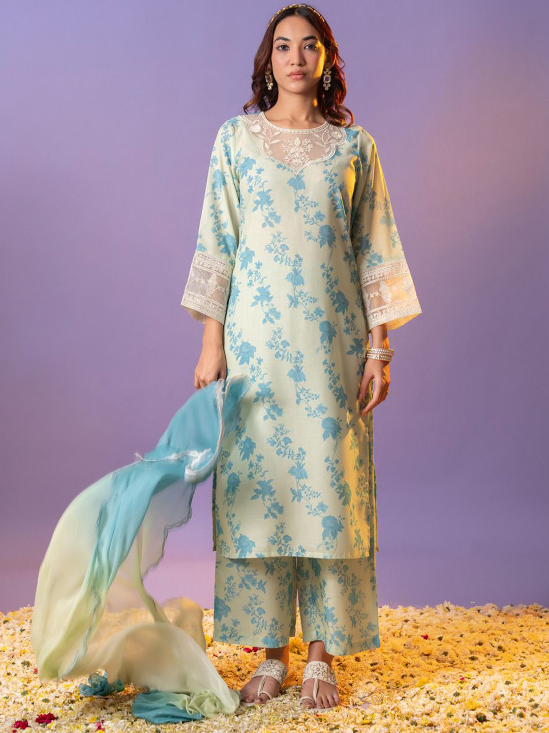 HEEPOSH Floral Printed Pure Cotton Straight Kurta with Trousers & Dupatta, Off white
HEEPOSH Floral Printed Pure Cotton Straight Kurta with Trousers & Dupatta, Off white