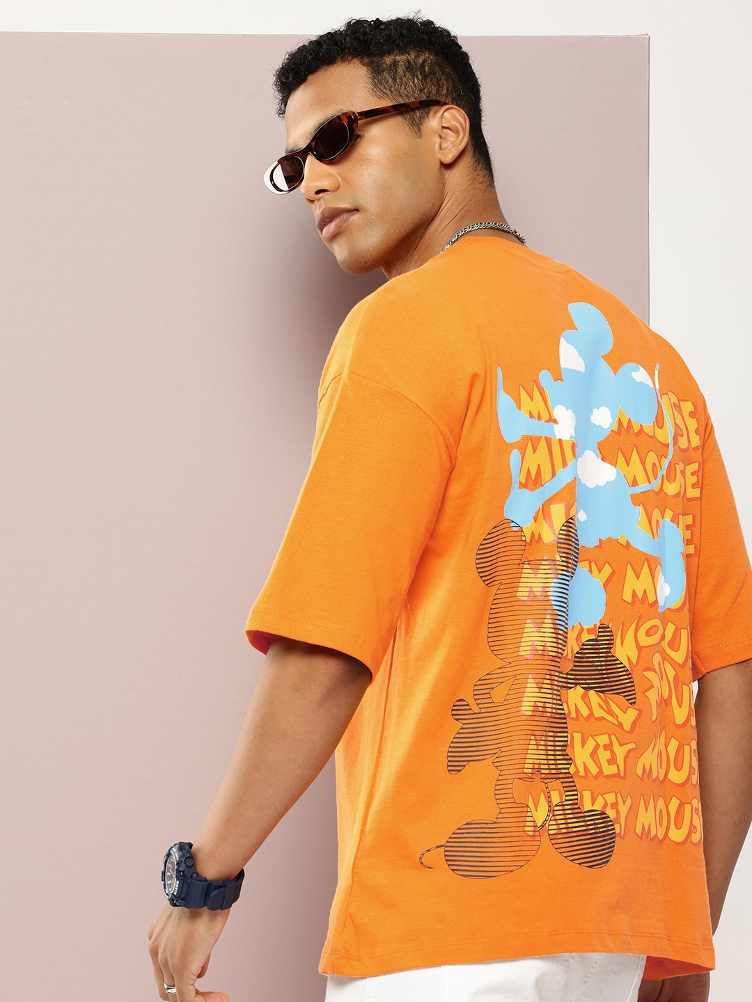 Kook N Keech Mickey Mouse Printed Drop-Shoulder Sleeves Pure Cotton Oversized T-shirt, Orange
Kook N Keech Mickey Mouse Printed Drop-Shoulder Sleeves Pure Cotton Oversized T-shirt, Orange