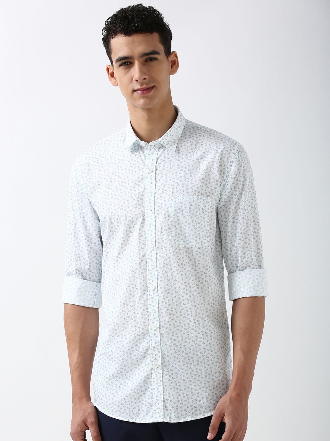 Peter England Casuals Men Spread Collar Micro Ditsy Printed Cotton Slim Fit Casual Shirt, White
Peter England Casuals Men Spread Collar Micro Ditsy Printed Cotton Slim Fit Casual Shirt, White