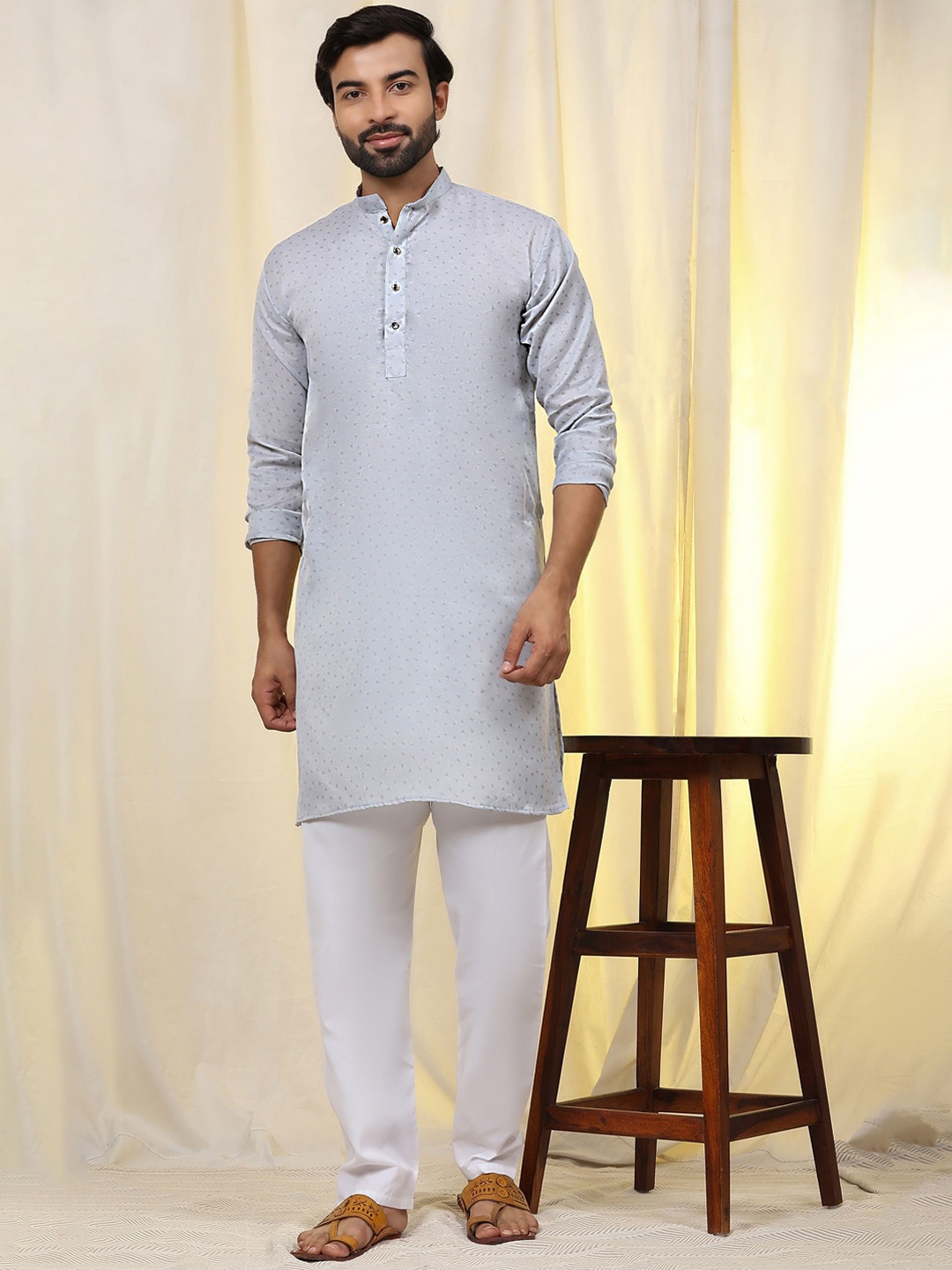 Pro-Ethic STYLE DEVELOPER Geometric Woven Design Pure Cotton Straight Kurta with Pyjamas, Grey
Pro-Ethic STYLE DEVELOPER Geometric Woven Design Pure Cotton Straight Kurta with Pyjamas, Grey