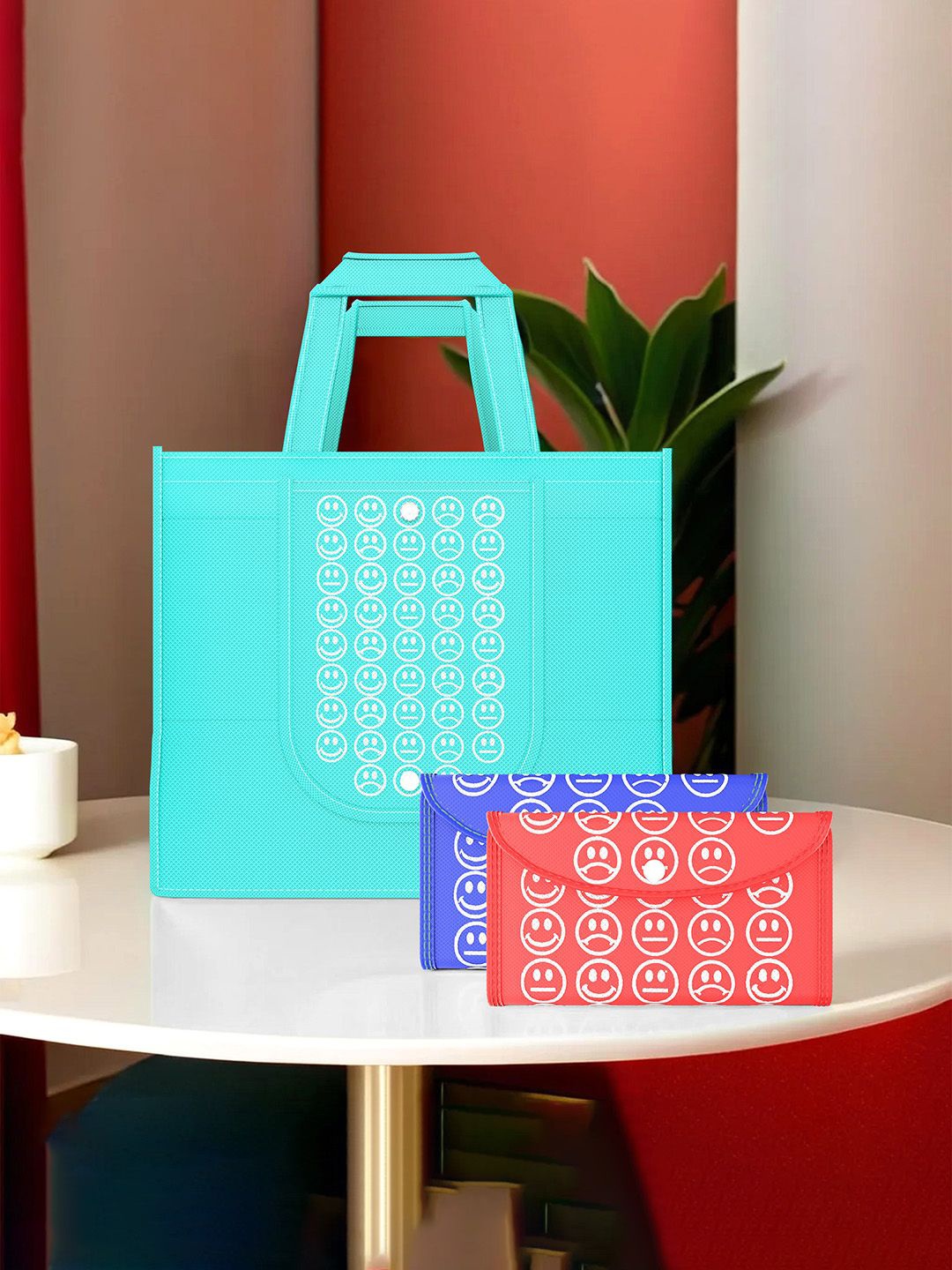 Kuber Industries Set of 3 Smiley Printed Lightweight Foldable & Reusable Shopping Bags, Blue
Kuber Industries Set of 3 Smiley Printed Lightweight Foldable & Reusable Shopping Bags, Blue