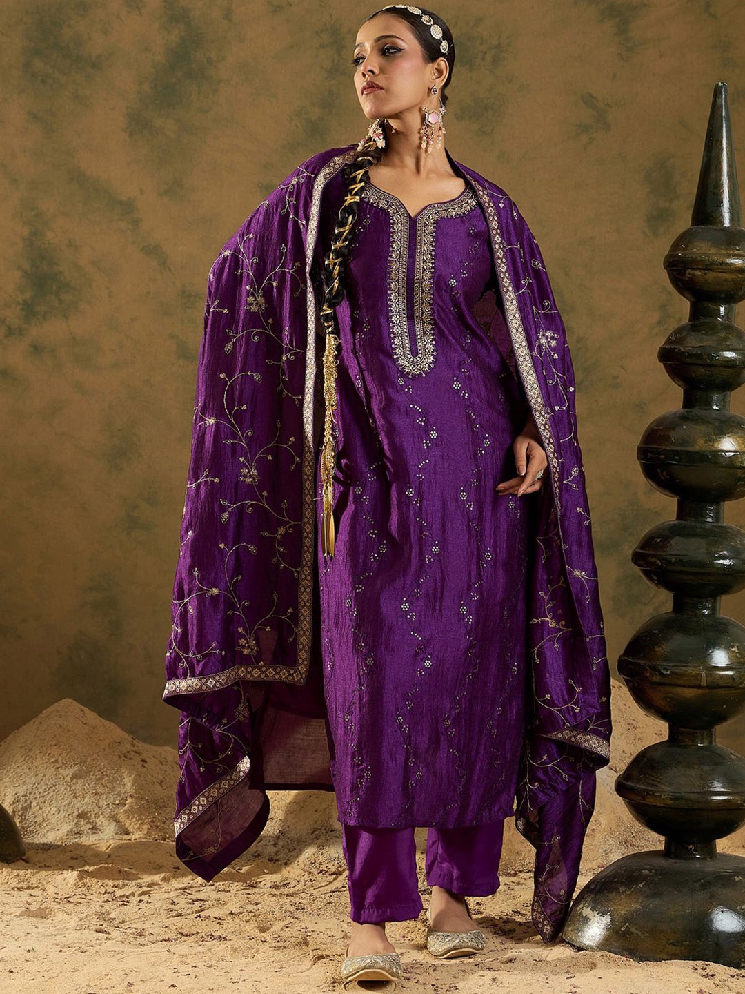 Indo Era Floral Embroidered Sequinned Straight Kurta with Trousers & Dupatta, Purple
Indo Era Floral Embroidered Sequinned Straight Kurta with Trousers & Dupatta, Purple