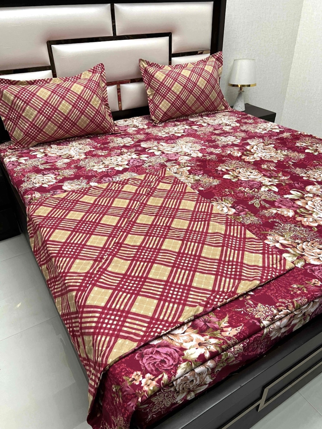Pure Decor Maroon 4 Pieces Floral Double King Bedsheet With 2 Pillow Covers & Comforter
Pure Decor Maroon 4 Pieces Floral Double King Bedsheet With 2 Pillow Covers & Comforter