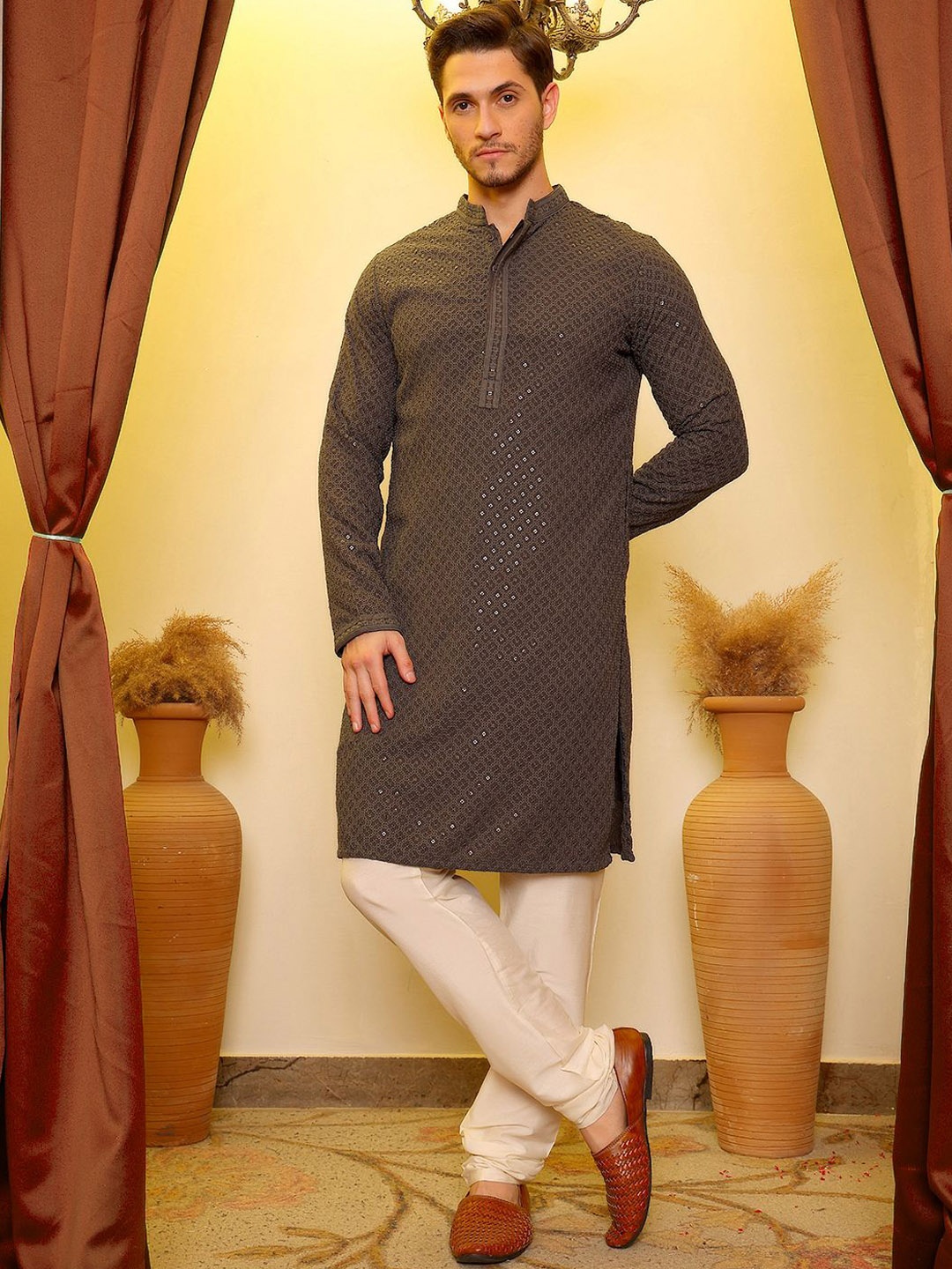 House of Pataudi Geometric Embroidered Sequinned Straight Kurta With Trousers, Grey
House of Pataudi Geometric Embroidered Sequinned Straight Kurta With Trousers, Grey