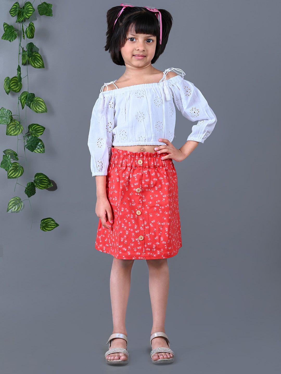 Little Llama Girls Self Design Three-Quarter Sleeves Off-Shoulder Pure Cotton Top & Skirt, Red
Little Llama Girls Self Design Three-Quarter Sleeves Off-Shoulder Pure Cotton Top & Skirt, Red