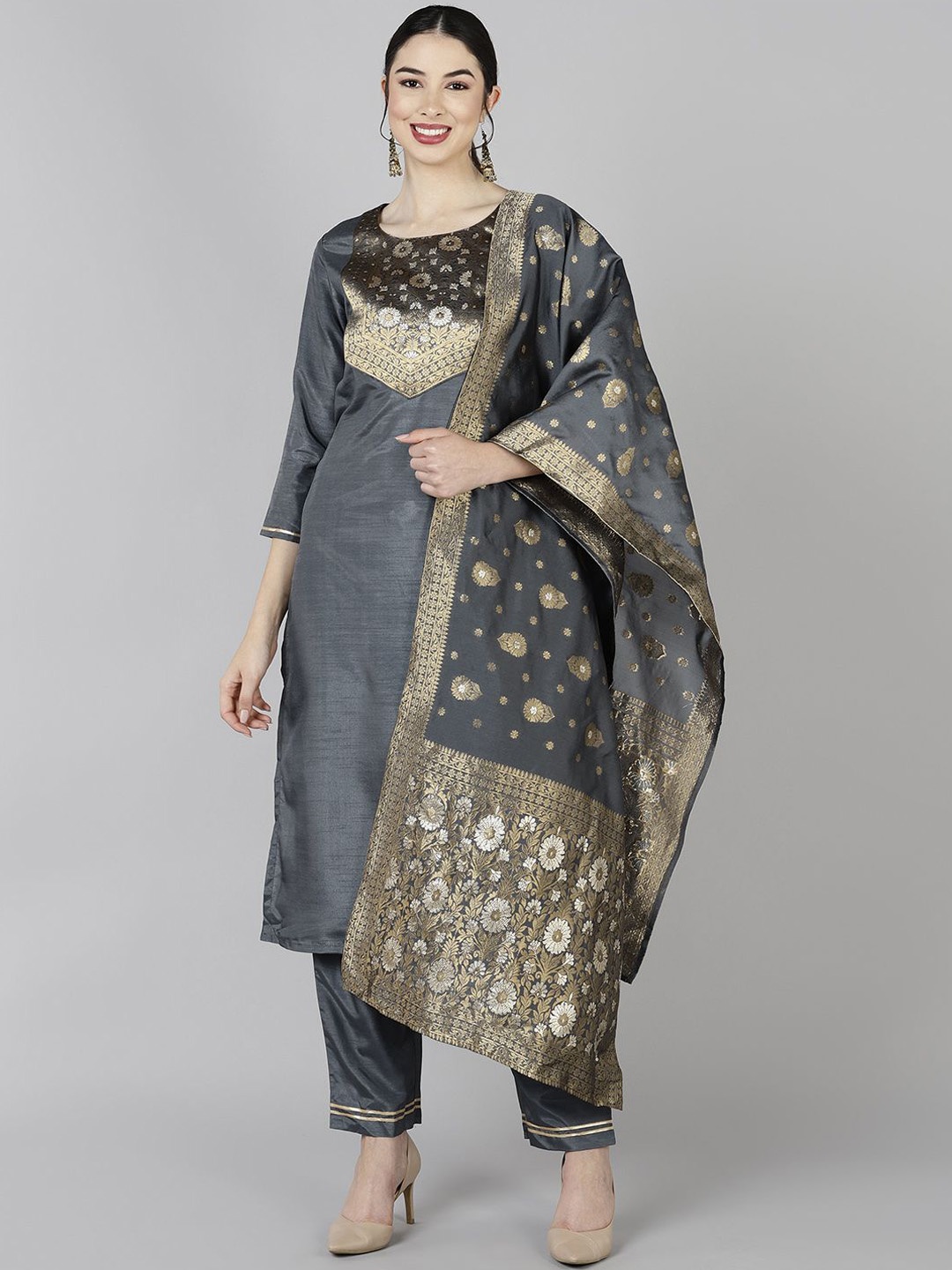 KALINI Floral Zari Yoke Design Regular Straight Kurta with Trousers & With Dupatta, Grey
KALINI Floral Zari Yoke Design Regular Straight Kurta with Trousers & With Dupatta, Grey