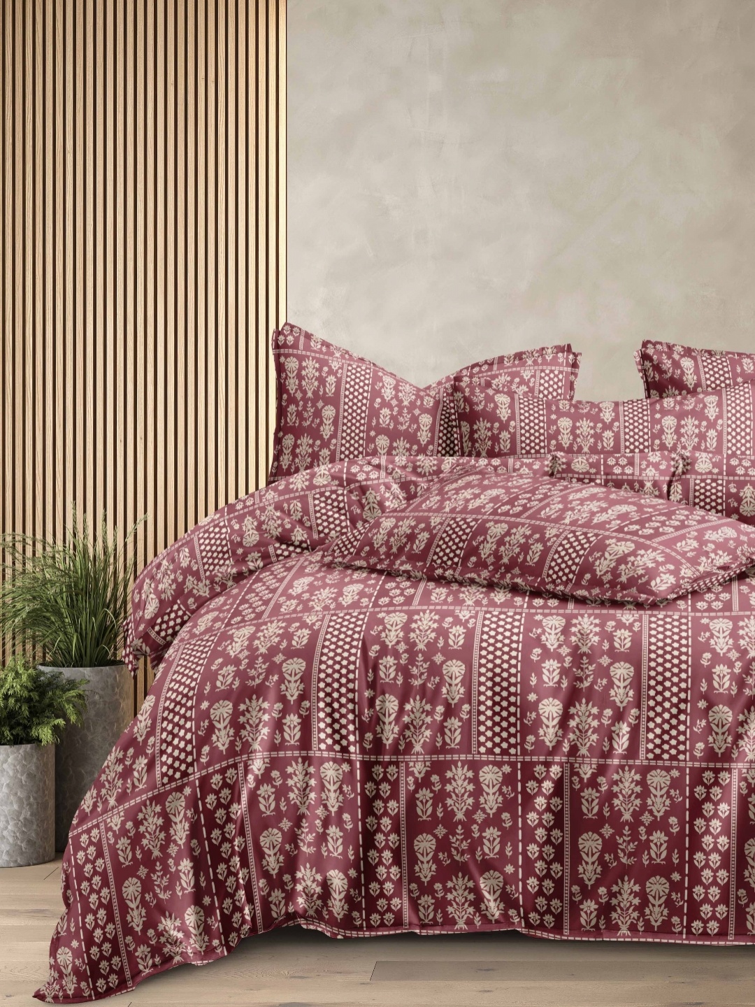 Ariana Maroon & White Ethnic Motifs Microfiber 144 TC King Bedsheet with 2 Pillow Covers
Ariana Maroon & White Ethnic Motifs Microfiber 144 TC King Bedsheet with 2 Pillow Covers
