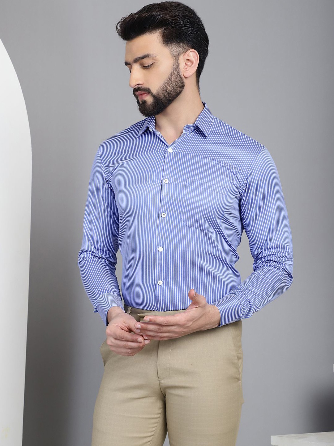 Indian Needle Men Classic Cutaway Collar Vertical Striped Cotton Formal Shirt, Blue
Indian Needle Men Classic Cutaway Collar Vertical Striped Cotton Formal Shirt, Blue