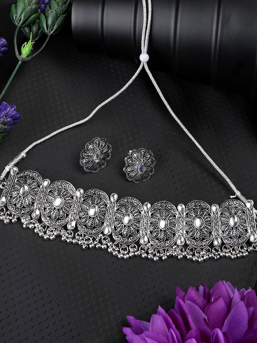 MODE MANIA Oxidised Silver-Plated Geometric Stone-Studded Ghungroo Jewellery Set
MODE MANIA Oxidised Silver-Plated Geometric Stone-Studded Ghungroo Jewellery Set