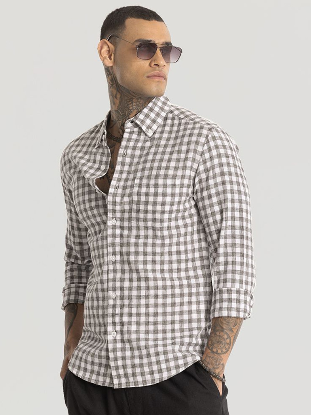 Snitch Men Smart Button-Down Collar Gingham Checked Linen Slim Fit Casual Shirt, Charcoal
Snitch Men Smart Button-Down Collar Gingham Checked Linen Slim Fit Casual Shirt, Charcoal