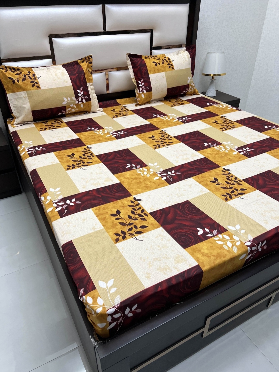 Pure Decor Cotton Queen Size Double Bed Bedsheet With 2 Pillow Covers 2.28m X 2.54m, Maroon
Pure Decor Cotton Queen Size Double Bed Bedsheet With 2 Pillow Covers 2.28m X 2.54m, Maroon