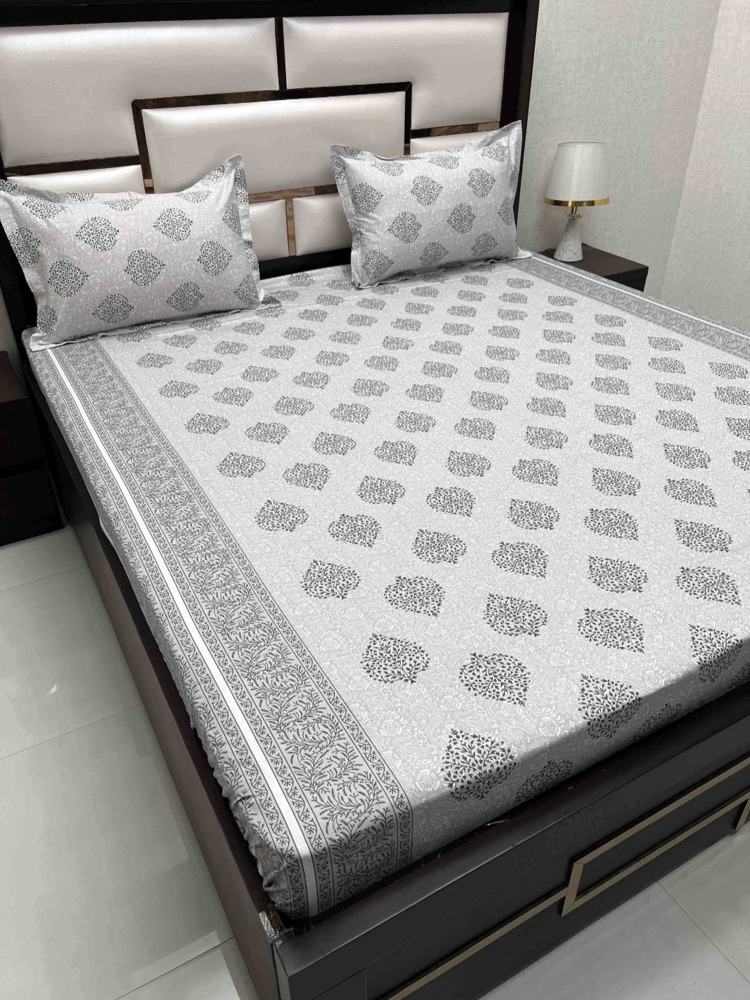 Pure Decor Royal Passion Grey Ethnic Motifs 380 TC Queen Bedsheet with 2 Pillow Covers
Pure Decor Royal Passion Grey Ethnic Motifs 380 TC Queen Bedsheet with 2 Pillow Covers