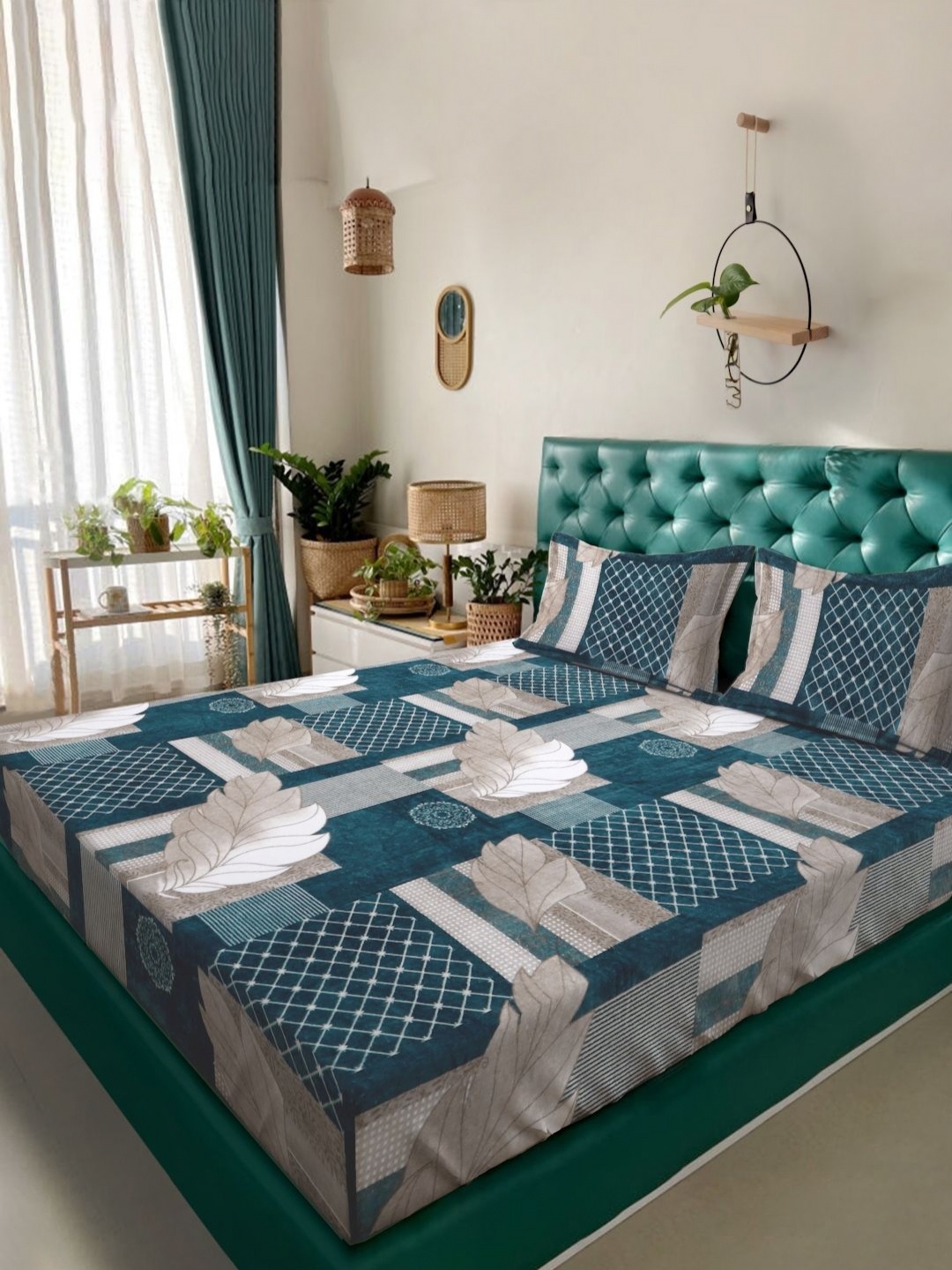 KLOTTHE Turquoise Blue & Grey Floral 300TC Woolen Double King Bedsheet & Pillow Covers
KLOTTHE Turquoise Blue & Grey Floral 300TC Woolen Double King Bedsheet & Pillow Covers
