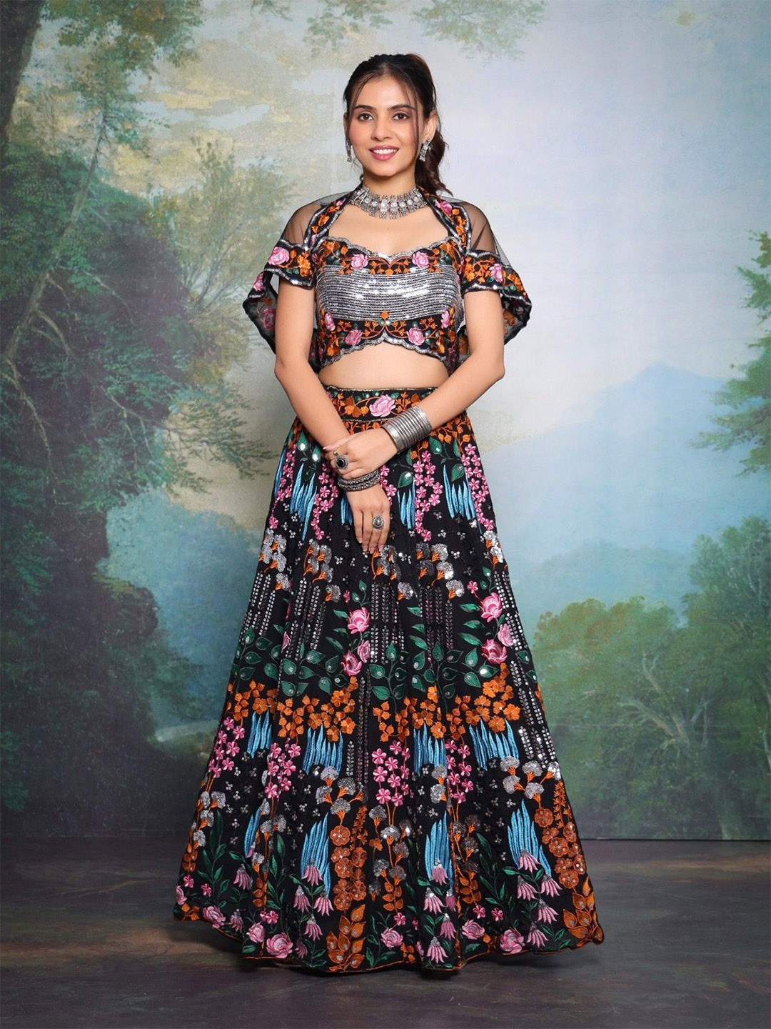 Futra Gabha Embroidered Square Neck Ready to Wear Lehenga & Blouse With Dupatta, Black
Futra Gabha Embroidered Square Neck Ready to Wear Lehenga & Blouse With Dupatta, Black