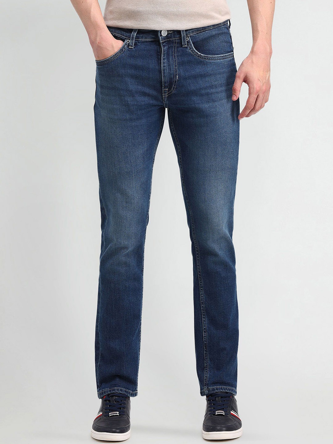 U.S. Polo Assn. Denim Co. Men Jackson Skinny Fit Light Fade Stretchable Jeans, Blue
U.S. Polo Assn. Denim Co. Men Jackson Skinny Fit Light Fade Stretchable Jeans, Blue
