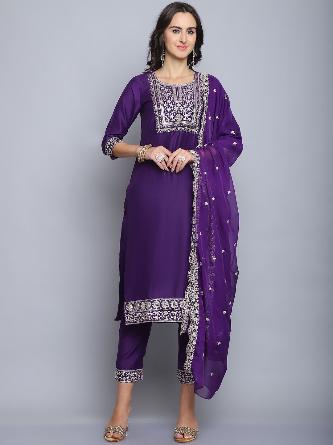 KLOSIA Ethnic Motifs Embroidered Pure Silk Straight Kurta with Trousers & With Dupatta, Purple
KLOSIA Ethnic Motifs Embroidered Pure Silk Straight Kurta with Trousers & With Dupatta, Purple
