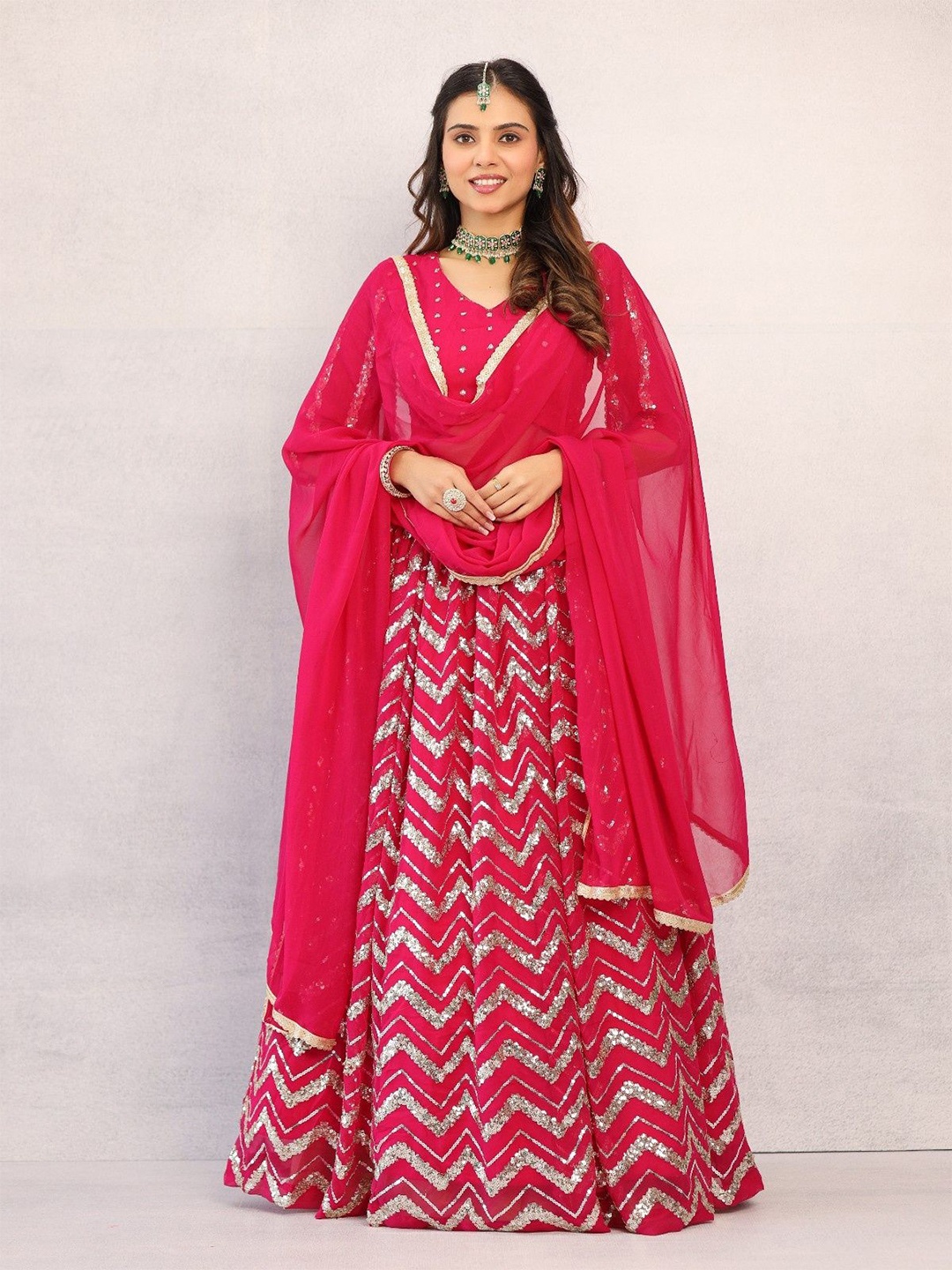 Futra Gabha Embellished Sequinned Georgette Ready to Wear Lehenga & Blouse With Dupatta, Pink
Futra Gabha Embellished Sequinned Georgette Ready to Wear Lehenga & Blouse With Dupatta, Pink