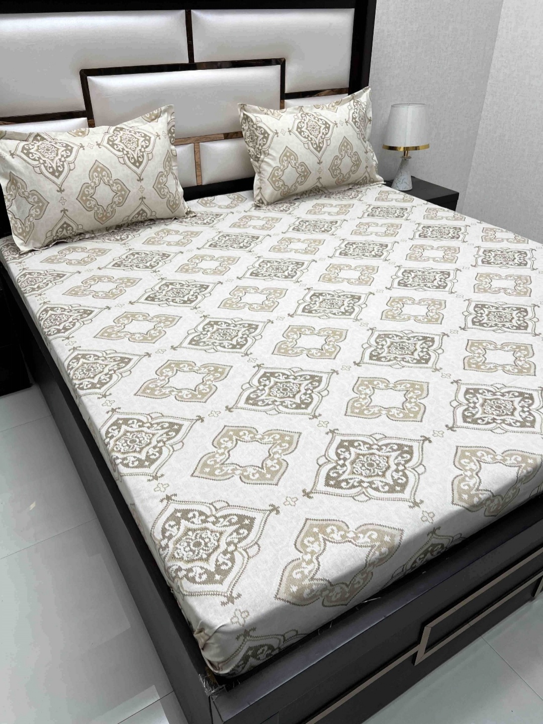 Pure Decor Passion Brown & White Printed 300TC Cotton Queen Bedsheet & 2 Pillow Cover
Pure Decor Passion Brown & White Printed 300TC Cotton Queen Bedsheet & 2 Pillow Cover