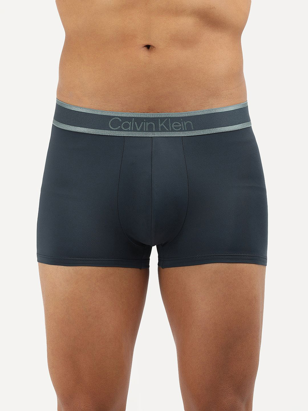 Calvin Klein Underwear Men Solid Trunks NB4055PPK, Blue 
Calvin Klein Underwear Men Solid Trunks NB4055PPK, Blue