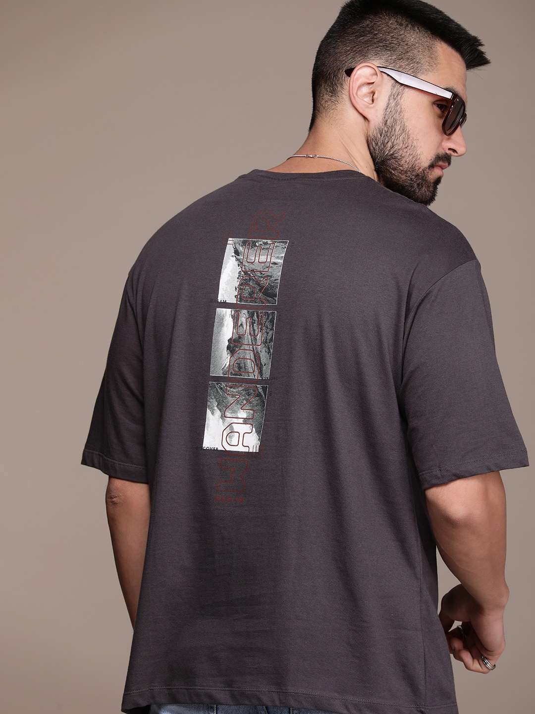 The Roadster Life Co. Pure Cotton Graphic Printed Drop-Shoulder Sleeves T-shirt, Grey
The Roadster Life Co. Pure Cotton Graphic Printed Drop-Shoulder Sleeves T-shirt, Grey