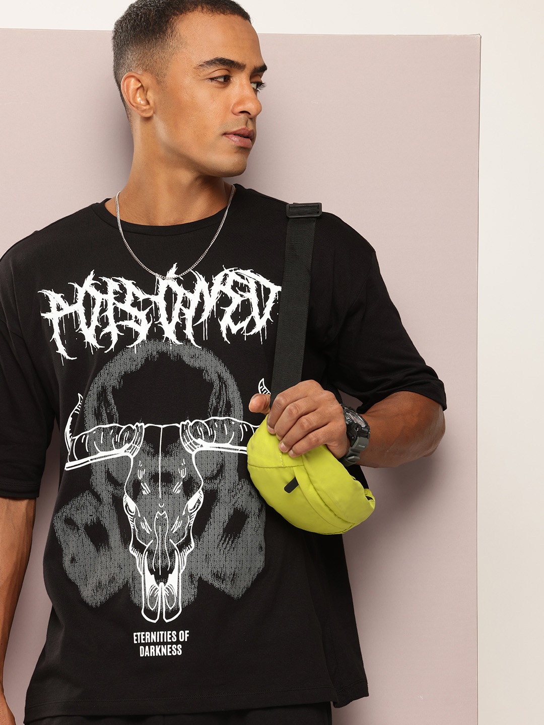 Kook N Keech Printed Drop-Shoulder Sleeves Oversized Pure Cotton T-shirt, Black
Kook N Keech Printed Drop-Shoulder Sleeves Oversized Pure Cotton T-shirt, Black