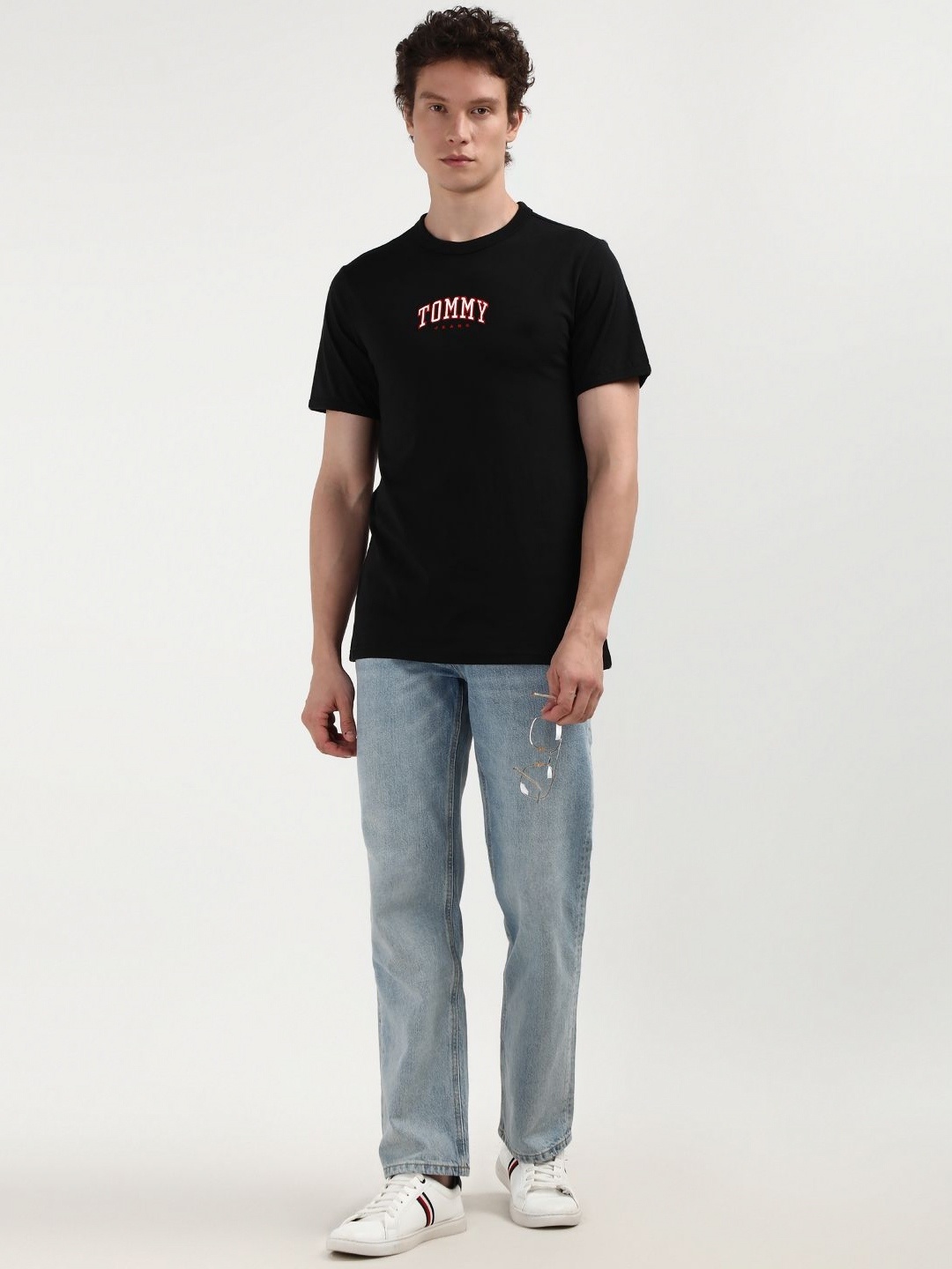 Tommy Hilfiger Men Embroidered Typography Round Neck Pure Cotton Slim Fit T-shirt, Black
Tommy Hilfiger Men Embroidered Typography Round Neck Pure Cotton Slim Fit T-shirt, Black