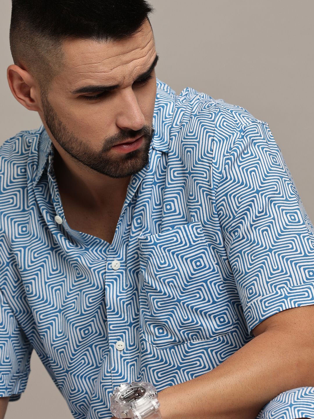 The Roadster Lifestyle Co. Men Premium Cutaway Collar Abstract Printed Cotton Casual Shirt, Blue
The Roadster Lifestyle Co. Men Premium Cutaway Collar Abstract Printed Cotton Casual Shirt, Blue