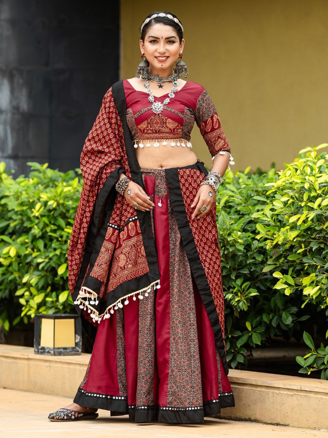 ODETTE Printed Mirror Work Cotton Ready to Wear Lehenga & Blouse With Dupatta, Magenta
ODETTE Printed Mirror Work Cotton Ready to Wear Lehenga & Blouse With Dupatta, Magenta