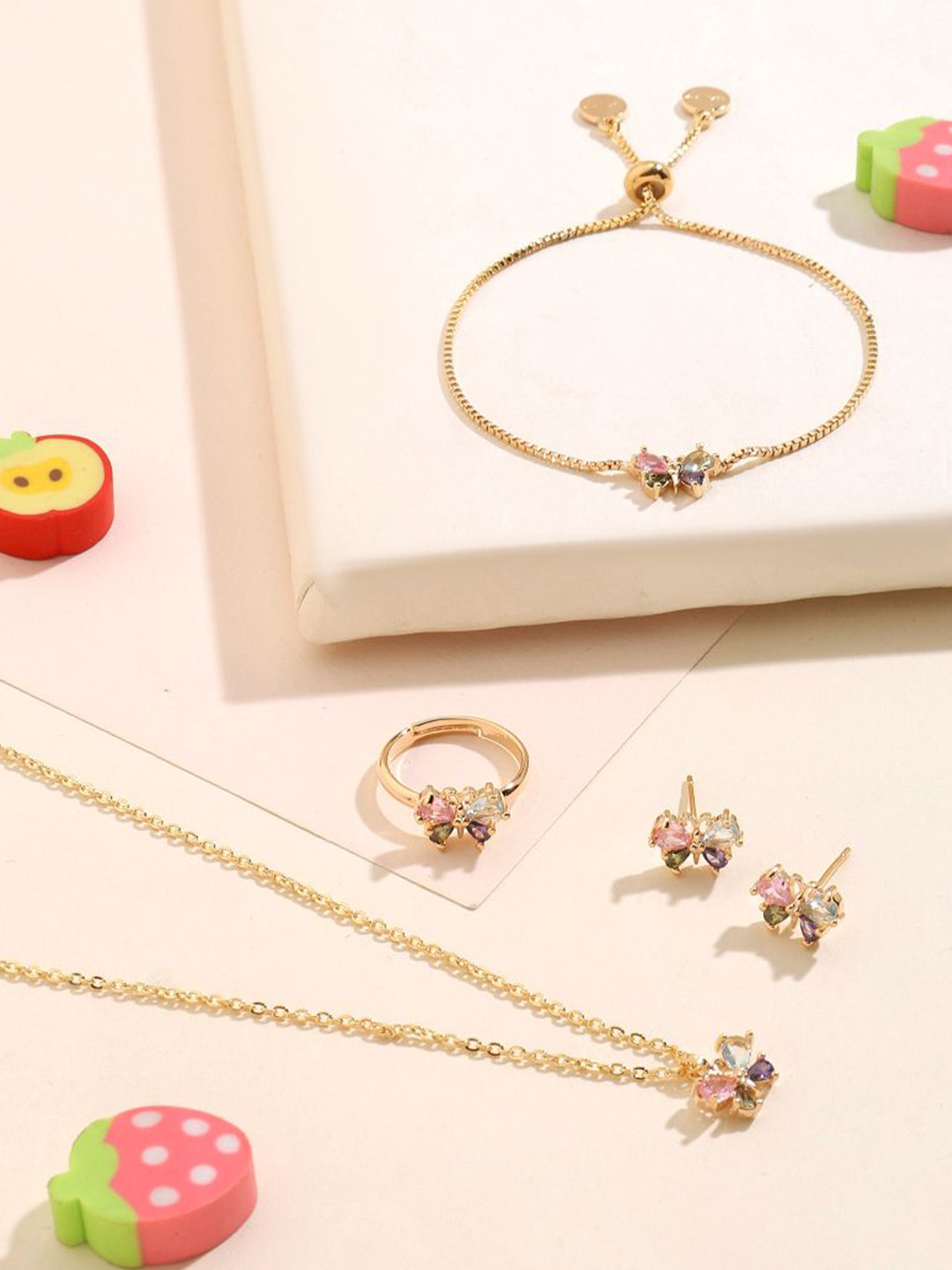 SALTY Kids Gold-Plated Stone-Studded Longwing Jewellery Set
SALTY Kids Gold-Plated Stone-Studded Longwing Jewellery Set