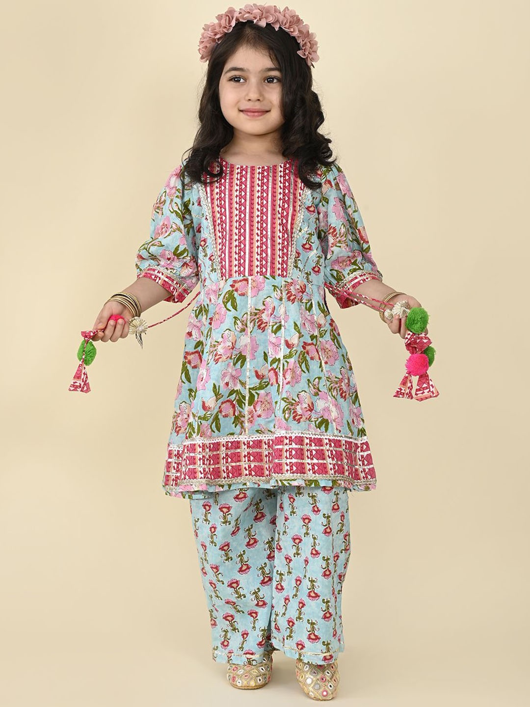 LIL PITAARA Girls Printed Regular Gotta Patti Pure Cotton Straight Kurti with Palazzos, Blue
LIL PITAARA Girls Printed Regular Gotta Patti Pure Cotton Straight Kurti with Palazzos, Blue
