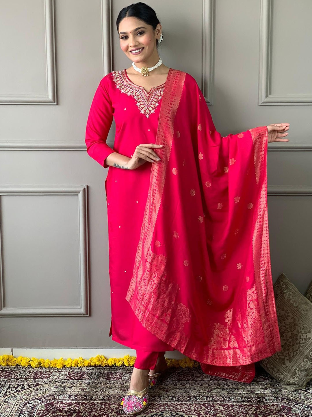 THE52 Floral Embroidered Chanderi Silk Straight Kurta with Trousers & With Dupatta, Red
THE52 Floral Embroidered Chanderi Silk Straight Kurta with Trousers & With Dupatta, Red